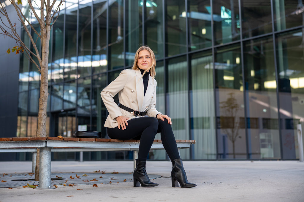 MIÉRT KELL FEKETE LEGGINGNEK LENNI A RUHATÁRSZEKRÉNYEDBEN?