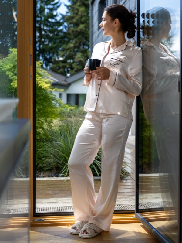 Hosszú, kétrészes pizsama