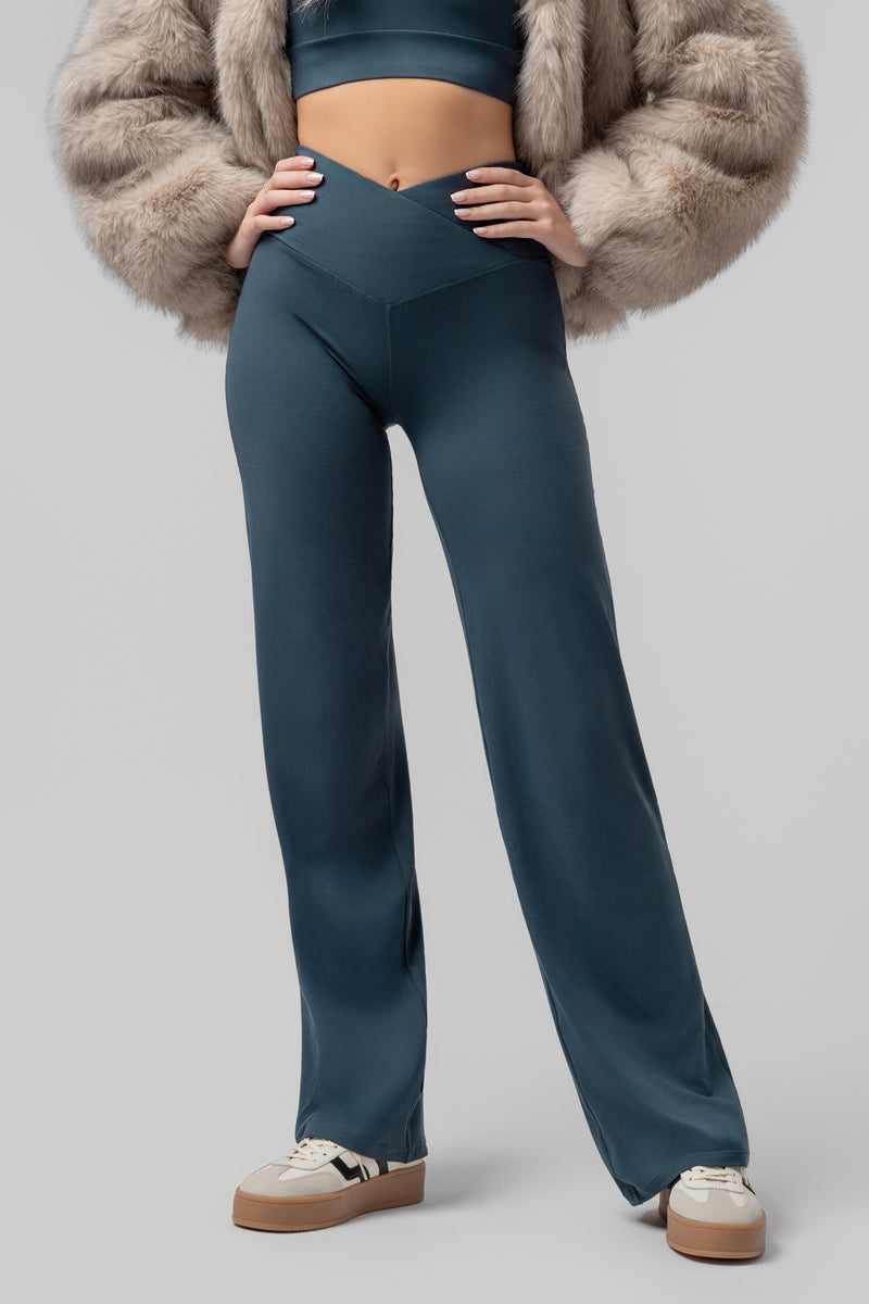 lelosi_vibe_relaxed leggings thia_0