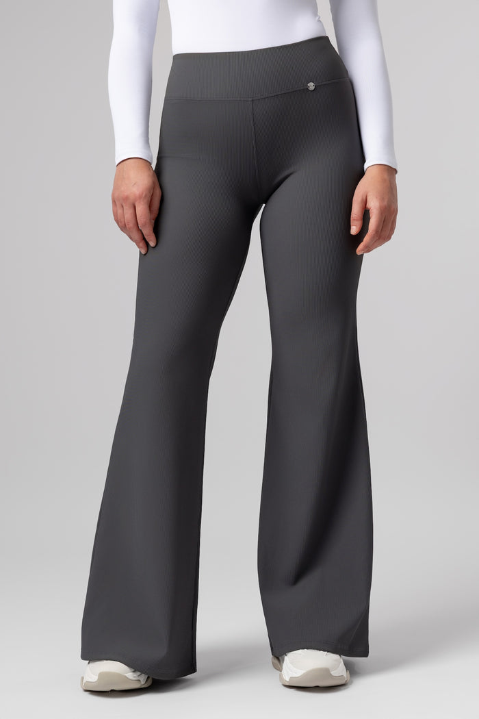 lelosi_move_relaxed leggings wendy_1